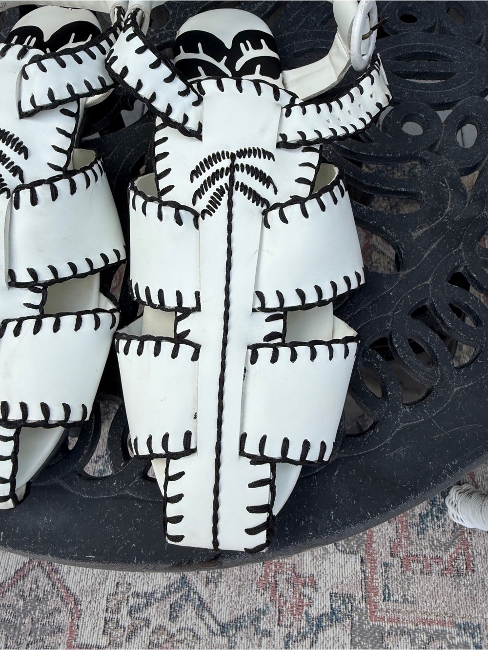 FARM RIO Whipstitch Palm Tree Sandals size 9 - Picture 2 of 9